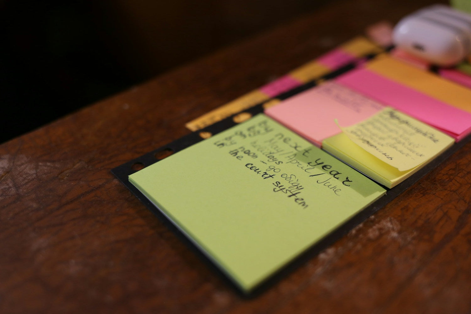 Colorful-sticky-notes-for-office-and-school-reminders