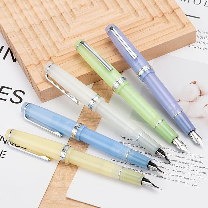Jinhao 82 Acrylic Fountain Pen, Iridium Bent Nib with Ink Converter, Transparent Light Blue Classic Design Smooth Writing Pen (Silver Trim)