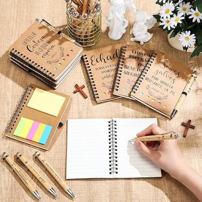 20 Pcs Spanish Christian Gifts Bulk Religious Notebooks with Bible Verse Pens,Inspirational Spiral Prayer Journal and Pen Set Church Gifts for Women Men Sunday Church Party Favors (Kraft)